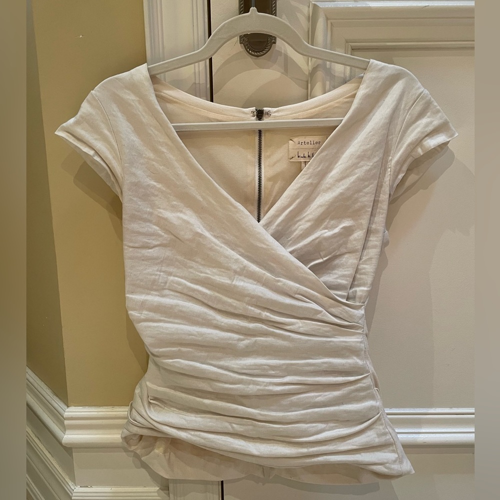 Nicole Miller White V-Neck Ruffled top